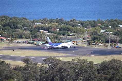 easter island airport